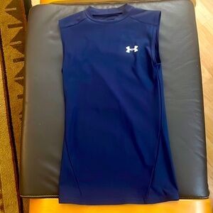 Under Armour YMD Youth (Boys) Medium Heatgear Tank Top. Dark Blue